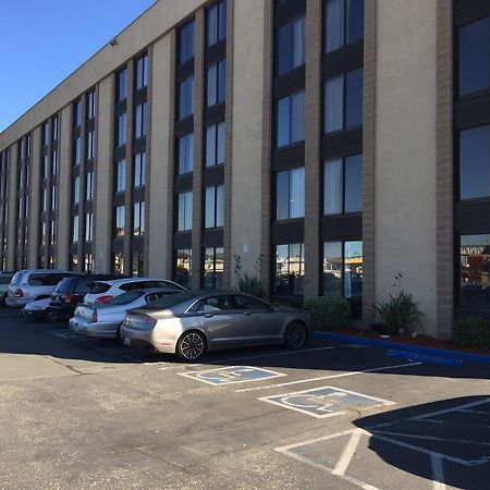 Days Hotel By Wyndham Oakland Airport-Coliseum Exterior photo