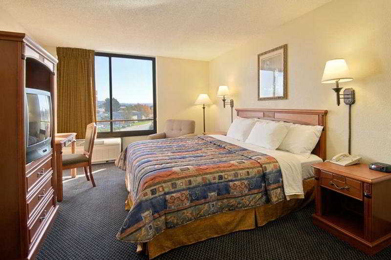 Days Hotel By Wyndham Oakland Airport-Coliseum Exterior photo