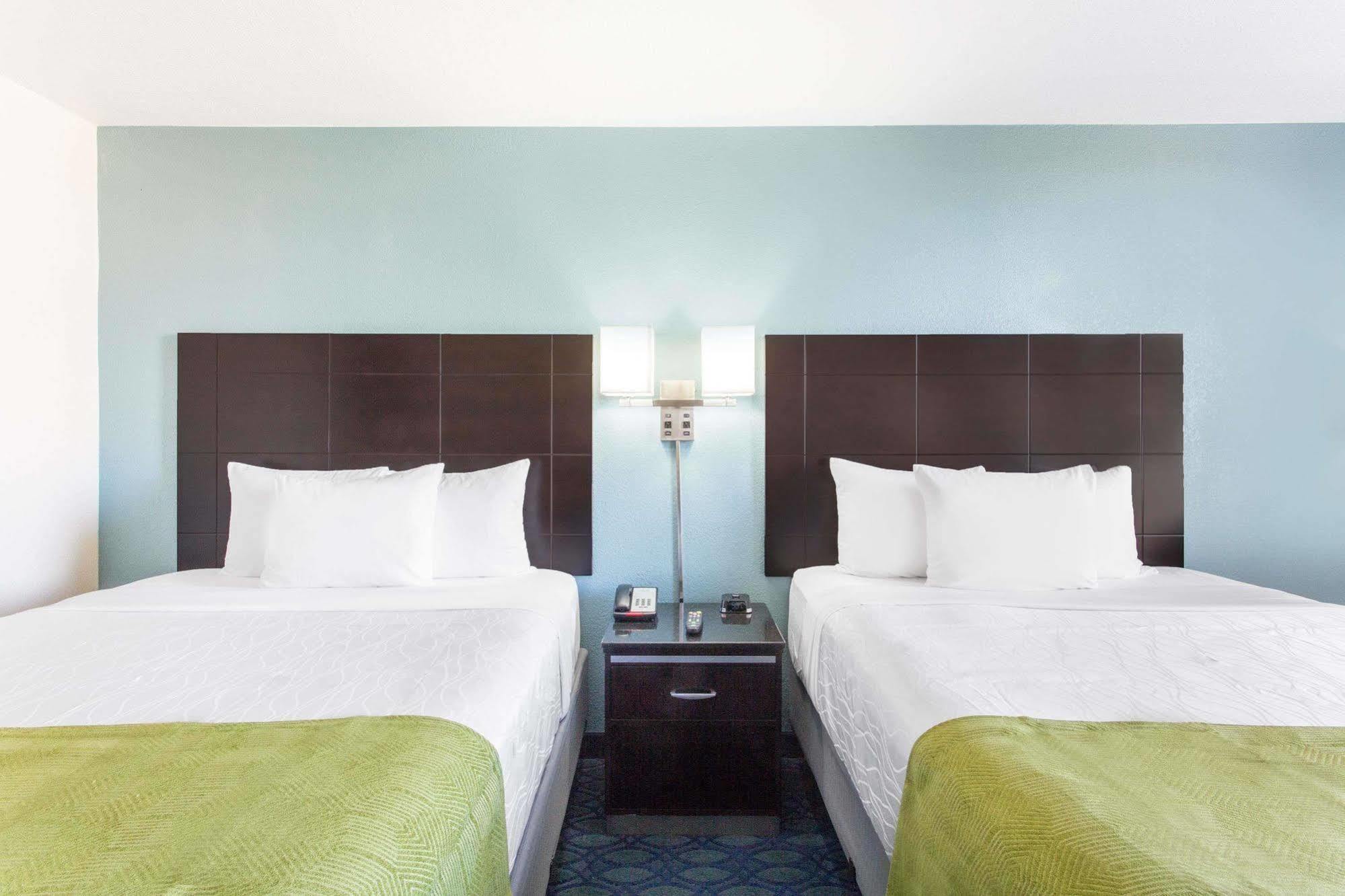 Days Hotel By Wyndham Oakland Airport-Coliseum Exterior photo