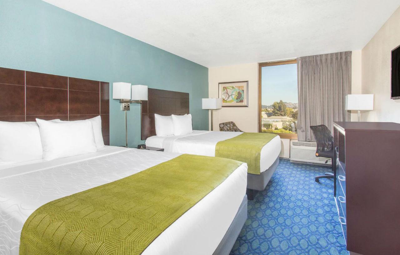 Days Hotel By Wyndham Oakland Airport-Coliseum Exterior photo